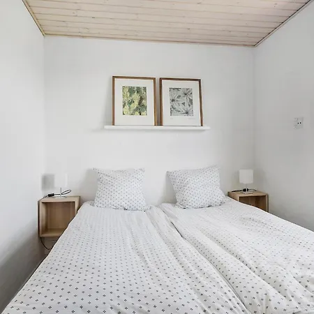 Дом отдыха Beautiful In With Sauna