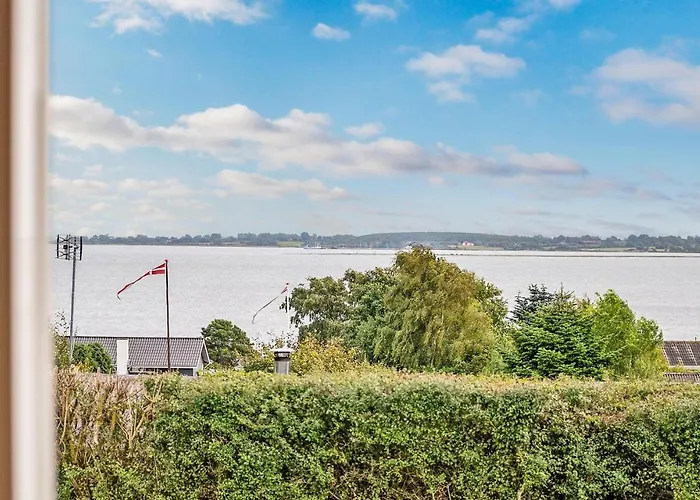 Дом отдыха Beautiful In With Sauna *