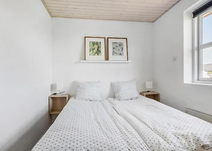 Дом отдыха Beautiful In With Sauna